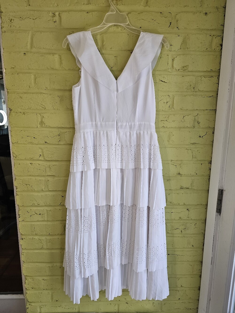 Banana Republic Laser Cut White V-Neck Tiered Ruffle Maxi Dress - Picture 8 of 8